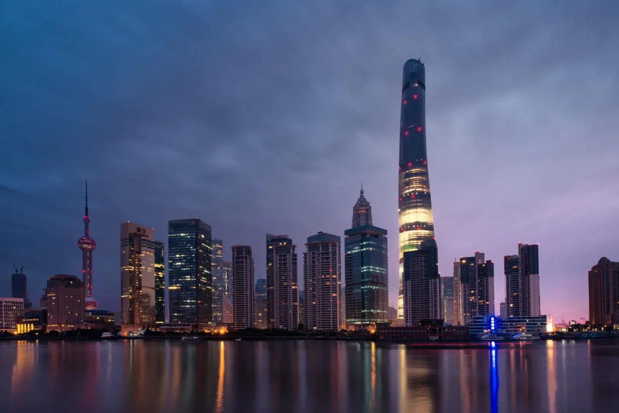 Shanghai's Skyline: A Modern Marvel